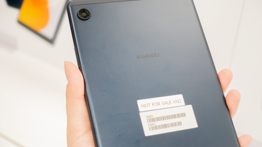 HUAWEI MatePad T8の背面
