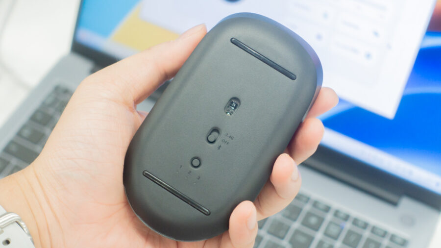 HUAWEI Wireless Mouseの底面